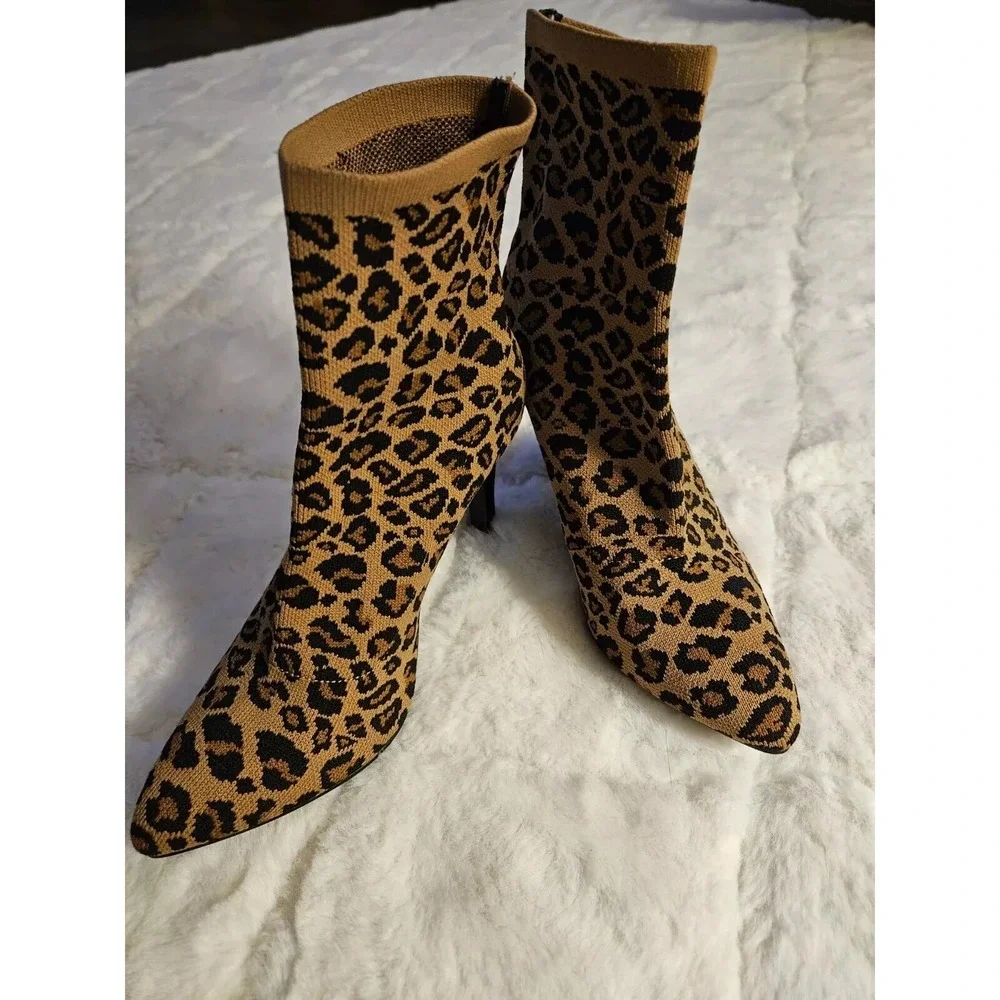 Cushionaire Ankle Boots Women 6.5 Brown Leopard GIPSEE Knit Stiletto Pointed Toe